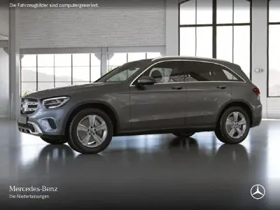 Gebraucht Mercedes GLC300e 320 PS (235 kW) 2021 SUV