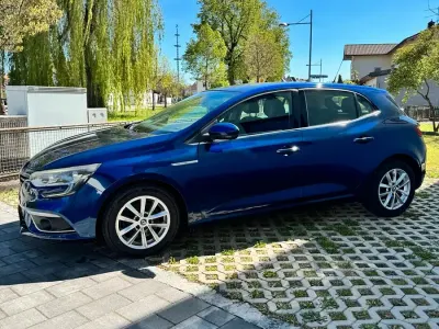 Gebraucht Renault Mégane Intens 131 PS (96 kW) 2016 Blau Limousine