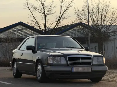 Gebraucht Mercedes E320 220 PS (161 kW) 1993 Schwarz Coupé