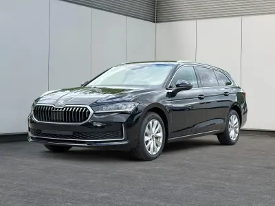Neu Skoda Superb Selection 150 PS (110 kW) 2026 Onyxschwarz metallic Kombi