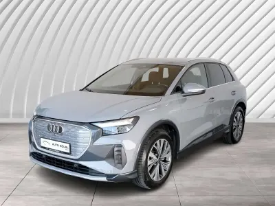 Gebraucht Audi Q4 e-tron Basis 125 kW (170 PS) 2023 Kieselgrau SUV
