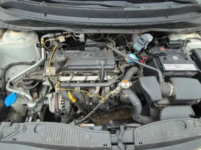 Gebraucht Hyundai i20 Classic 86 PS (63 kW) 2014 Weiß Kleinwagen