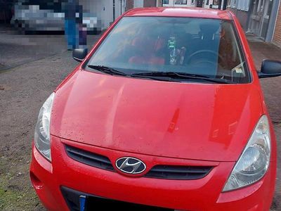 Gebraucht Hyundai i20 57 PS (41 kW) 2010 Rot Kleinwagen