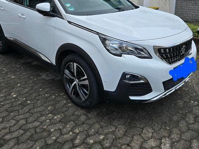 Weiß Gebraucht 2019 Peugeot 3008 Allure SUV | 15.500 € (Fairer Preis)