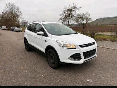 Weiß Gebraucht 2016 Ford Kuga SUV | 7.800 € (Guter Preis)