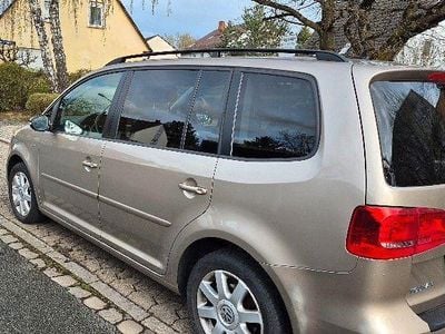 Gebraucht VW Touran Match 105 PS (77 kW) 2013 Beige Van / Kleinbus
