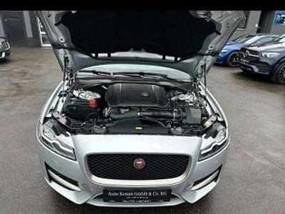 Gebraucht Jaguar XF Sportbrake R-Sport 179 PS (131 kW) 2019 Grau Kombi