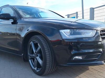 Gebraucht Audi A4 143 PS (105 kW) 2012 Schwarz Kombi