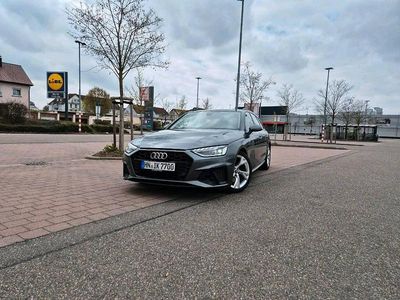 Gebraucht Audi A4 163 PS (119 kW) 2021 Grau Kombi