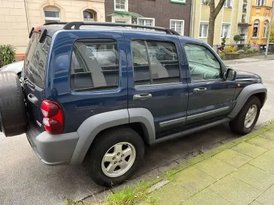 Gebraucht Jeep Cherokee 163 PS (119 kW) 2004 Blau SUV