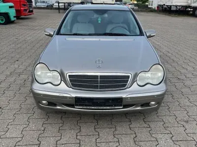 Gebraucht Mercedes C180 Classic 143 PS (105 kW) 2004 Grau Limousine