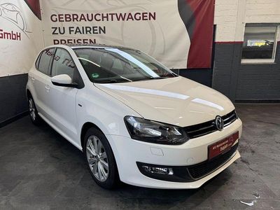 Gebraucht VW Polo Life 90 PS (66 kW) 2013 Weiß Kleinwagen