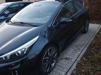 Gebraucht Kia Ceed GT-Track 204 PS (150 kW) 2014 Schwarz Kleinwagen