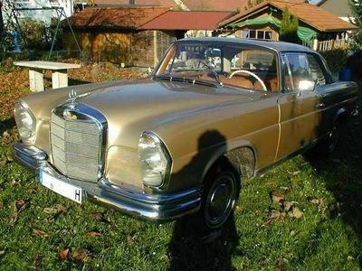 gebraucht Mercedes W111 220 SEb/C Traum in Goldmit H-Kennzeichen