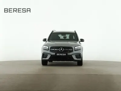 Usata Mercedes GLB200 AMG 163 CV (119 kW) 2026 Grigio SUV