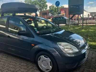 Gebraucht Ford Fiesta 69 PS (50 kW) 2004 Grau Kleinwagen