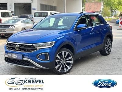 Second-hand VW T-Roc Life 110 CP (80 kW) 2022 Albastru SUV