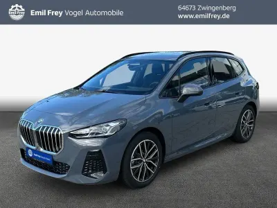 Neu BMW 220 Active Tourer Performance 156 PS (114 kW) 2025 Sparkling kupfergrau meta Van / Kleinbus