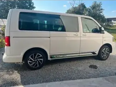 Gebraucht VW Multivan 179 PS (131 kW) 2014 Weiß Van / Kleinbus
