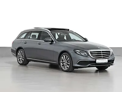 Gebraucht Mercedes E220 Exclusive 194 PS (142 kW) 2020 Selenitgrau Kombi