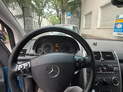 Gebraucht Mercedes A150 95 PS (69 kW) 2006 Blau Kleinwagen