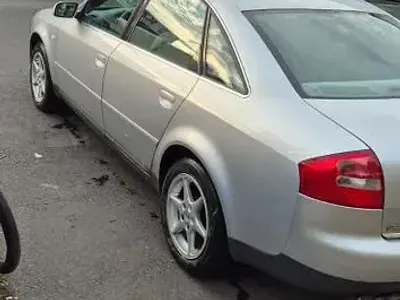 Gebraucht Audi A6 170 PS (125 kW) 2002 Grau Limousine