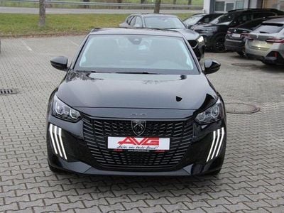 Gebraucht Peugeot e-208 Style 100 kW (136 PS) 2025 Schwarz Kleinwagen