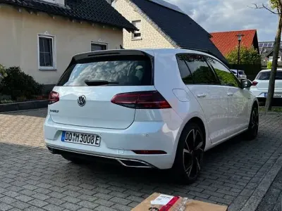 Gebraucht VW e-Golf 100 kW (136 PS) 2019 Weiß Kleinwagen