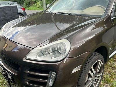 Gebraucht Porsche Cayenne 241 PS (177 kW) 2010 Braun SUV
