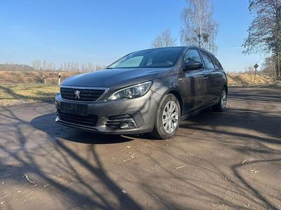 Gebraucht Peugeot 308 SW 102 PS (75 kW) 2020 Kombi