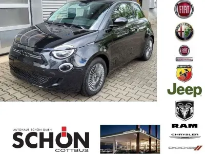 Gebraucht Fiat 500e 86 kW (118 PS) 2023 Onyx schwarz Kleinwagen