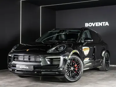 Gebraucht Porsche Macan GTS 441 PS (324 kW) 2023 Tiefschwarzmetallic SUV