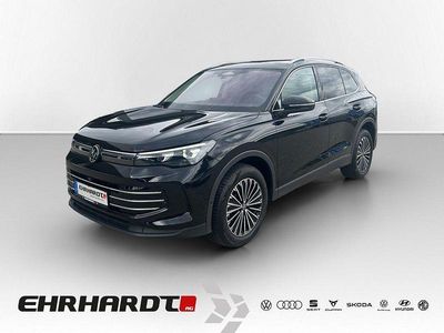 Deep black perleffekt Gebraucht 2024 VW Tiguan Elegance SUV | 47.789 € (Etwas zu teuer)