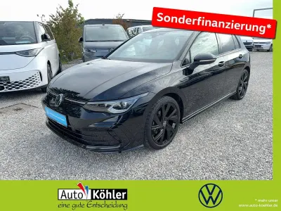 Gebraucht VW Golf VIII R-line 150 PS (110 kW) 2024 Schwarz Limousine