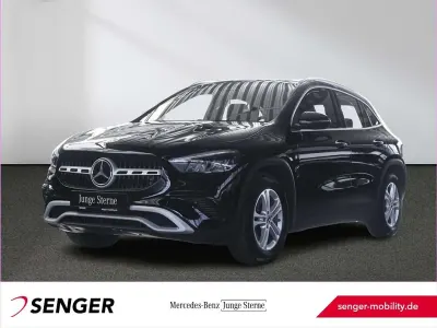 Käytetty Mercedes GLA200 163 HP (119 kW) 2024 Musta Katumaasturi
