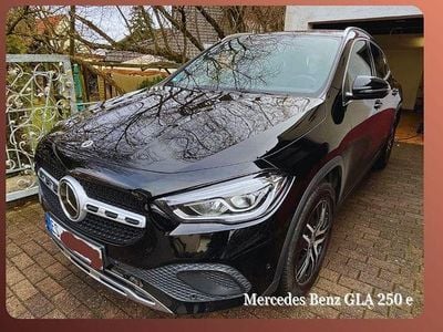 Gebraucht Mercedes GLA250 160 PS (117 kW) 2022 Schwarz SUV