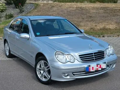 Gebraucht Mercedes C180 Avantgarde 143 PS (105 kW) 2006 Silber Limousine