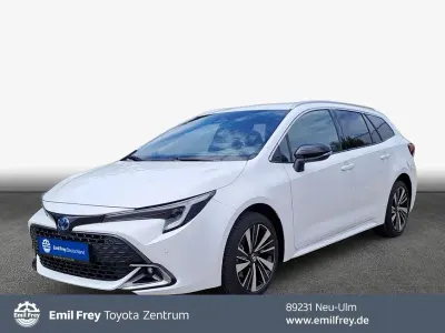 Neu Toyota Corolla 178 PS (130 kW) 2026 Weiß Kombi