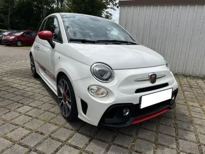 Gebraucht Abarth 595 Turismo 165 PS (121 kW) 2022 Weiß Kleinwagen