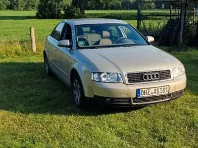 Gebraucht Audi A4 131 PS (96 kW) 2001 Gold Limousine