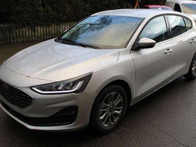 Gebraucht Ford Focus Titanium 155 PS (114 kW) 2025 Polarsilber Limousine