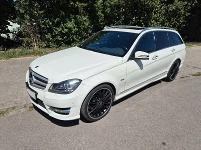 Gebraucht Mercedes C350 Avantgarde 306 PS (225 kW) 2011 Weiß Kombi