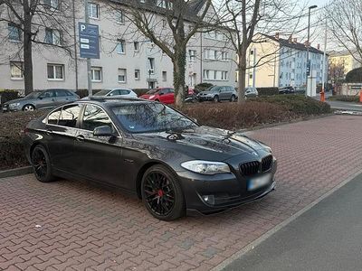 Gebraucht BMW 530 258 PS (189 kW) 2012 Grau Limousine