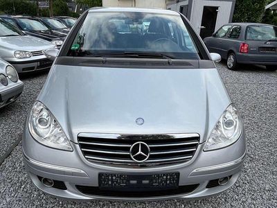 Gebraucht Mercedes A150 Avantgarde 95 PS (69 kW) 2005 Silber Limousine