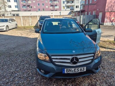 Mercedes B180