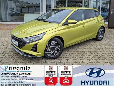 Gebraucht Hyundai i20 101 PS (74 kW) 2025 Grün Limousine