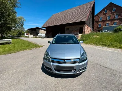 Gebraucht Opel Astra 125 PS (91 kW) 2005 Silber Kombi