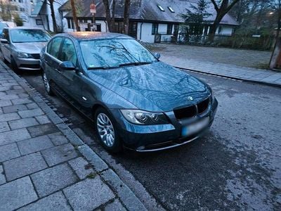 Gebraucht BMW 325 Basis 218 PS (160 kW) 2005 Grau Limousine