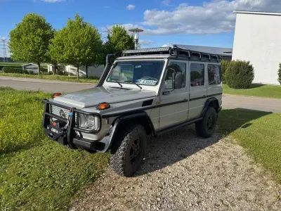 Gebraucht Mercedes G300 177 PS (130 kW) 1991 Silber SUV