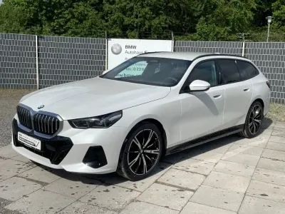 Używany BMW 520 Performance 208 KM (152 kW) 2025 Biały Kombi